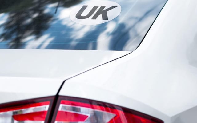 where to place uk sticker on car